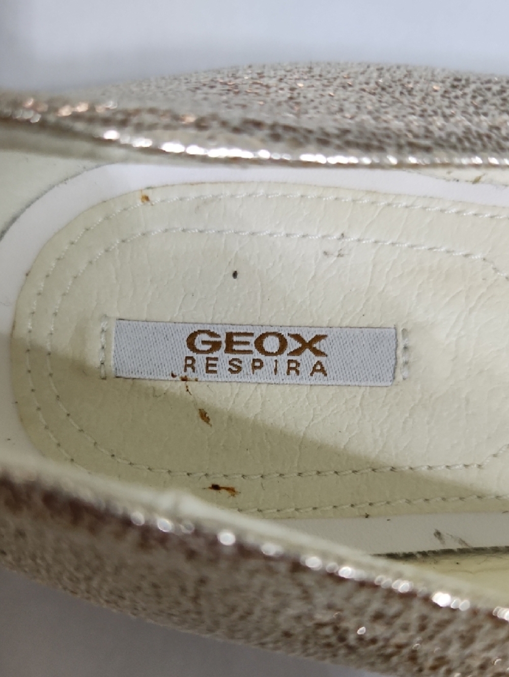 Geox Metallic Gold Ballet Flats with Bow Detail - Picture 2 of 8